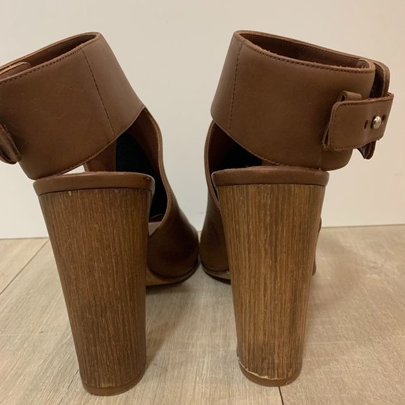 VINCE Addie Open Toe Bootie - Picture 5 of 8